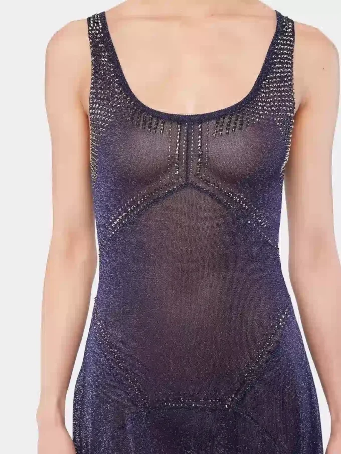 Ausgestelltes Strickkleid mit Hotfix-Details