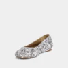 Ballerina mit Pailletten