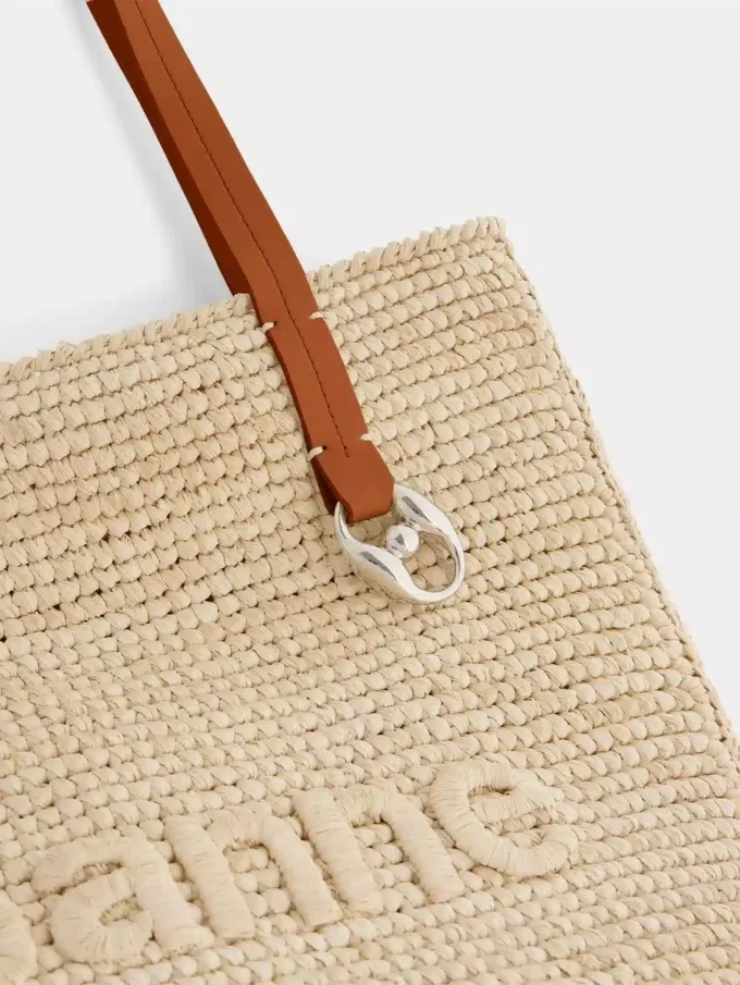 Beigefarbene Raffia-Tasche mit Logo