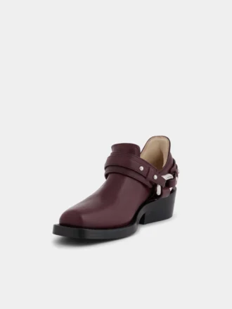 biker stiefeletten aus leder 2 3 330x439 - Biker-Stiefeletten aus Leder