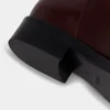 Burgunderrote Stiefel aus glattem Leder