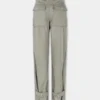 Cargohose aus technischem Gewebe