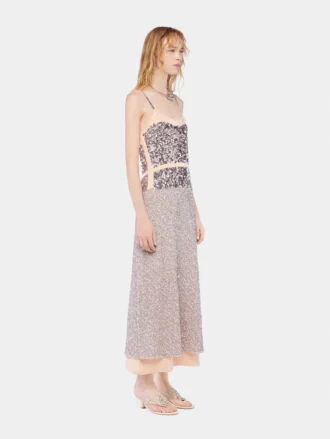 Chiffonkleid mit silbernen Pailletten