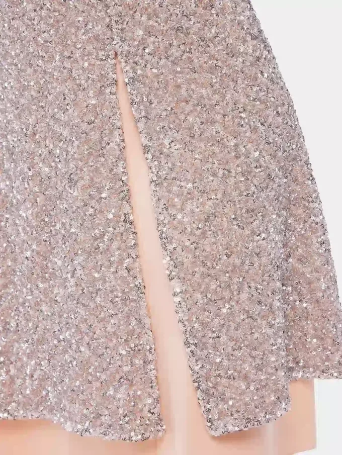 Chiffonkleid mit silbernen Pailletten