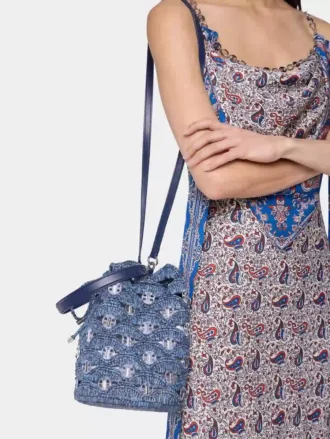 Denimblaue Raffia-Beuteltasche