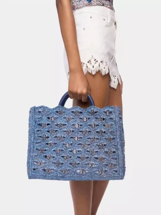 Denimblaue Tragetasche aus Raffia