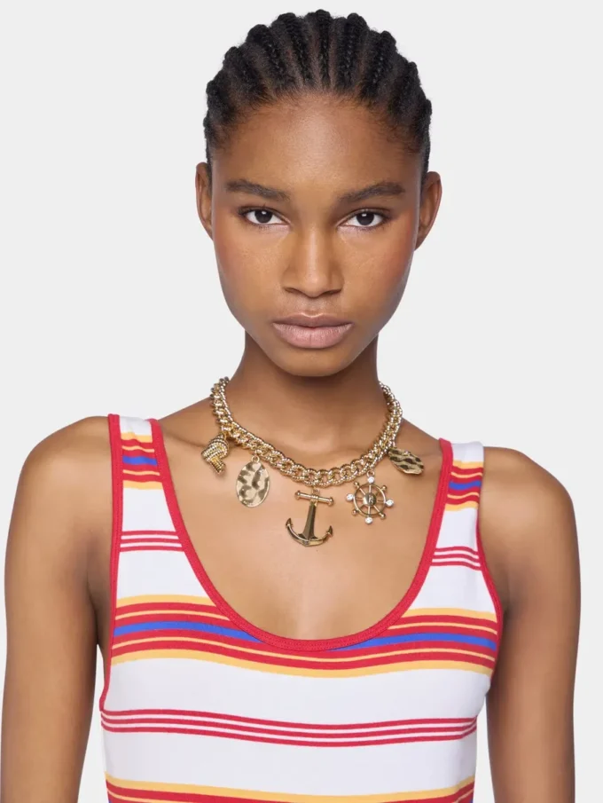 Gold-Halsband mit Medaillen