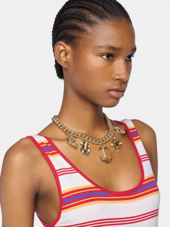 Gold-Halsband mit Medaillen
