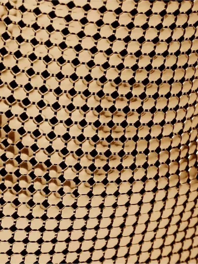 Goldfarbene Pixel-Tasche