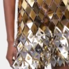 Goldfarbenes kurzes Kleid in Handarbeit gefertigt