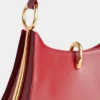 Kleine Ledertasche mit Ring