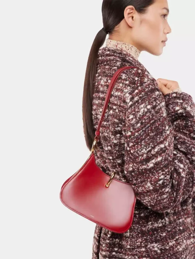 Kleine Ledertasche mit Ring