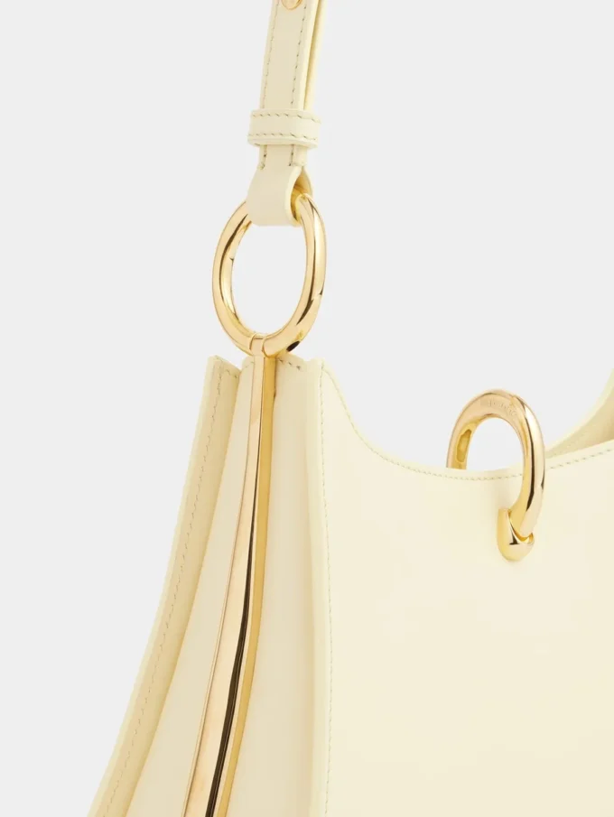 Kleine Ring-Ledertasche