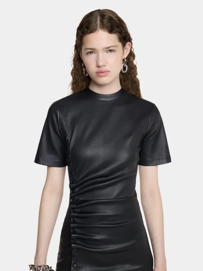 Kurzes gerafftes Kleid aus Lammleder