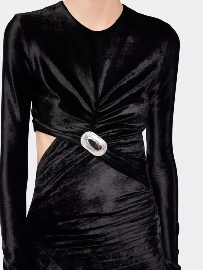 Langes, drapiertes Samtkleid