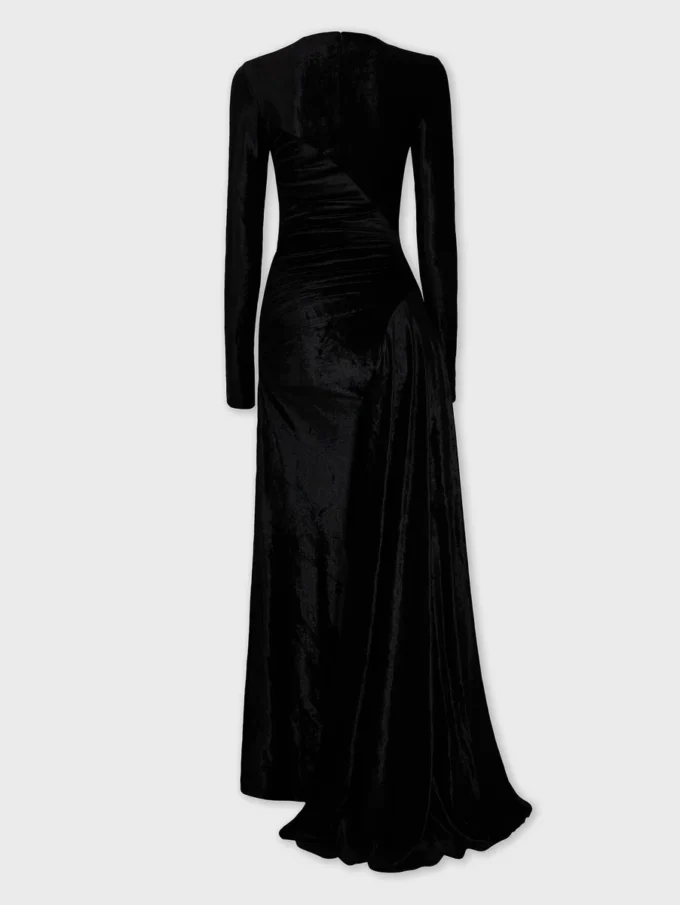 Langes, drapiertes Samtkleid
