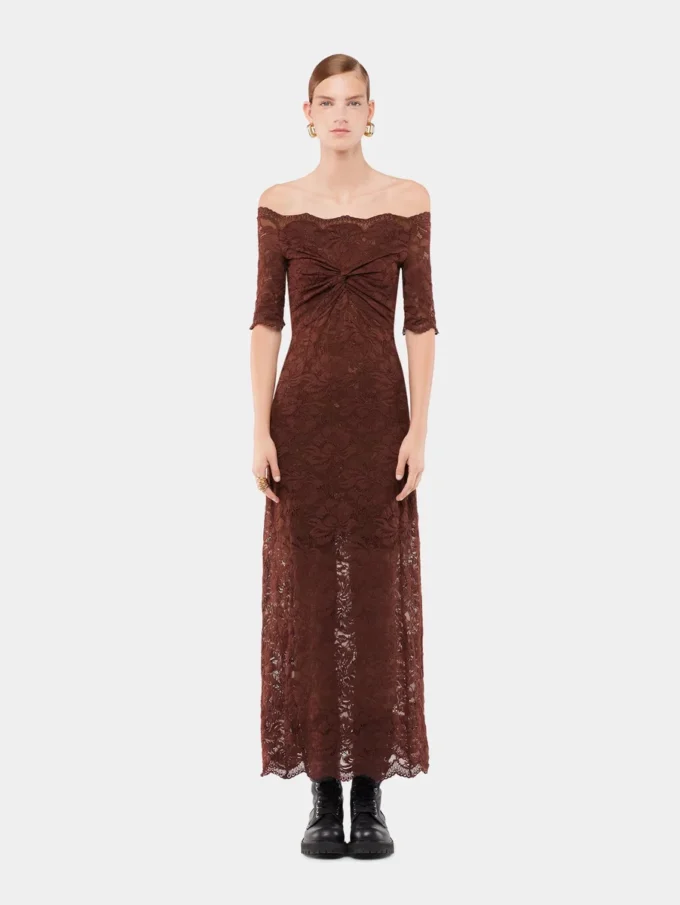 Langes Kleid aus Spitze