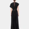 Langes Kleid mit gerafften Details
