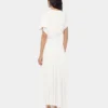 Langes Kleid mit gerafften Details