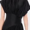 Langes Kleid mit gerafften Details