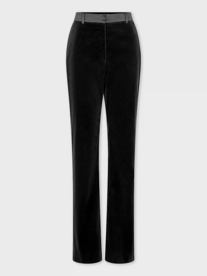 Maßgeschneiderte Samthose