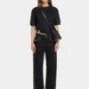Oversize-T-Shirt mit Piercing