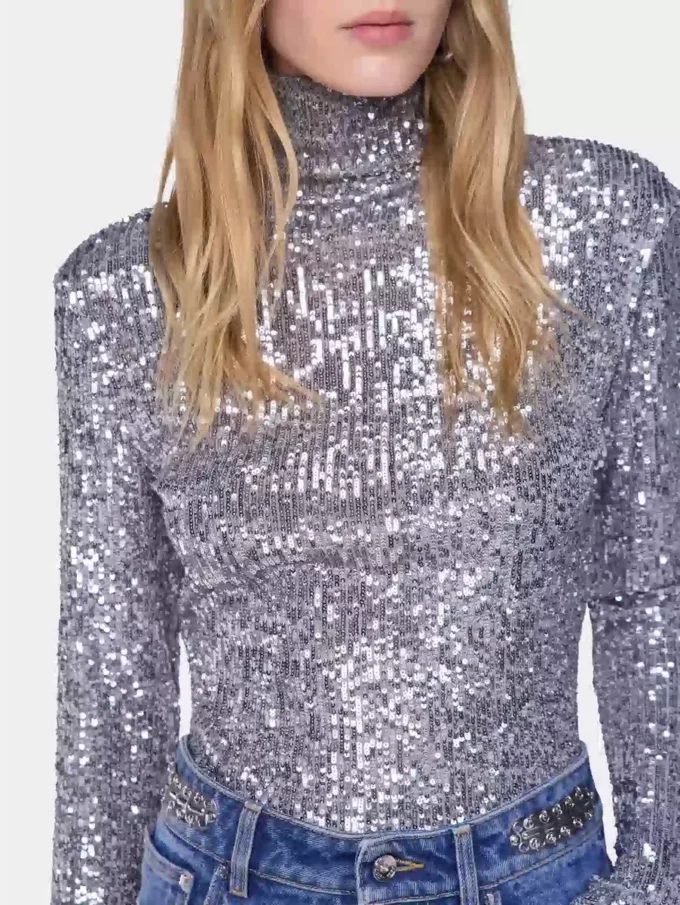 Rollkragenpullover mit Pailletten