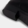 Schwarze Stiefel aus glattem Leder