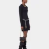 SCHWARZES KURZES STRICKKLEID