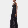 Schwarzes langes Kleid aus Spitze