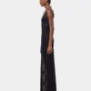 Schwarzes langes Kleid aus Spitze