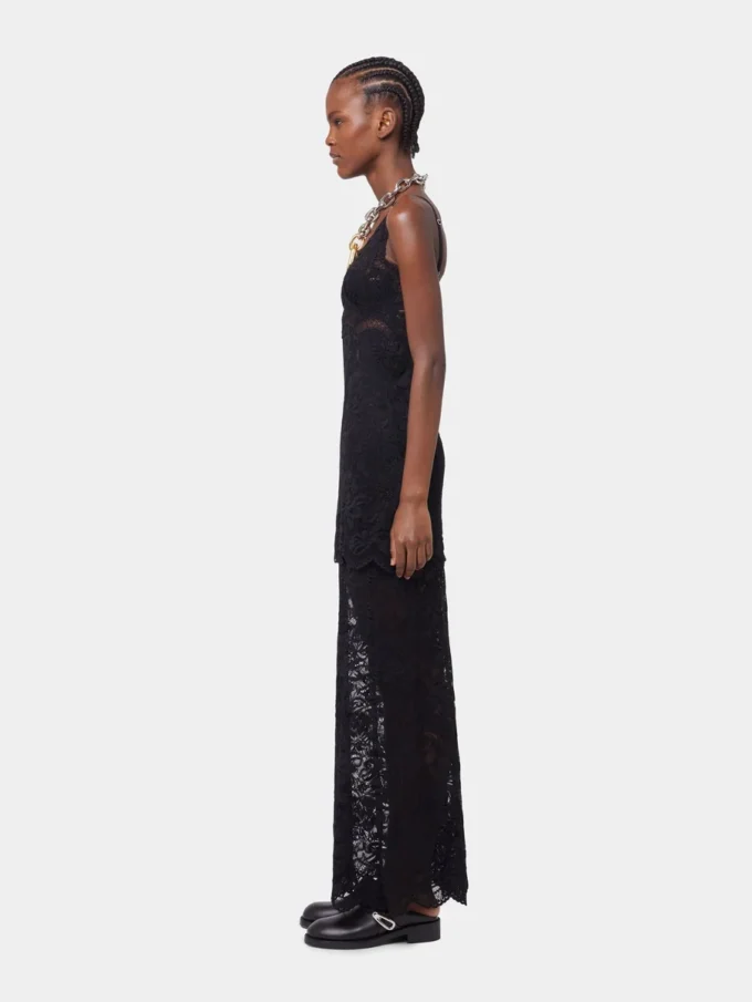 Schwarzes langes Kleid aus Spitze