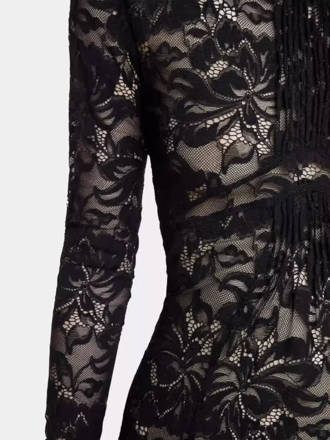 Schwarzes langes Kleid aus Spitze
