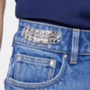 Signature-Jeans mit 1969-Metallscheiben