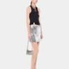 Silberner Minirock aus Mesh