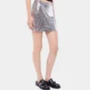 Silberner Minirock aus Mesh
