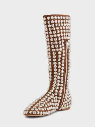 Stiefel mit Nieten
