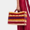 Tragetasche aus Raffia mit Riemen