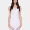 Weißes, ärmelloses, langes Kleid aus Musselin und Satin