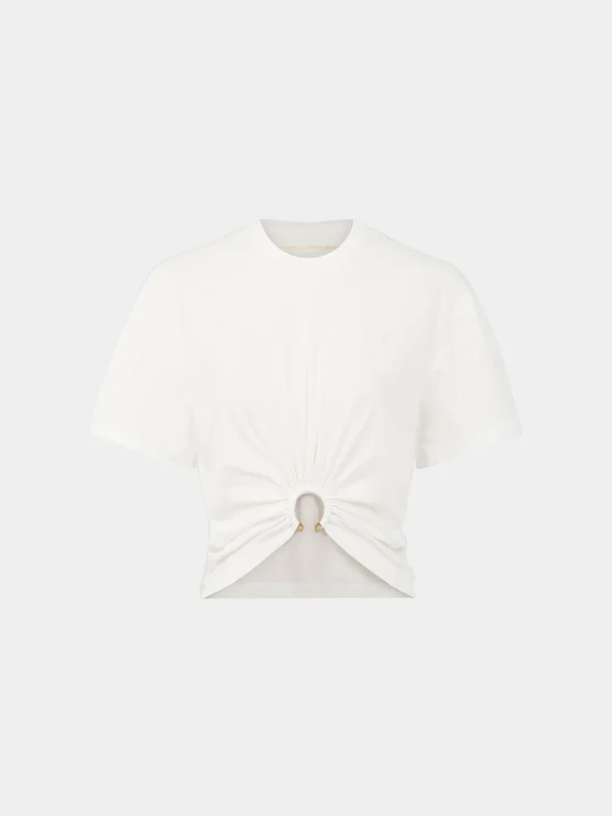Weißes T-Shirt mit Piercing